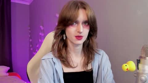 Snapshot of peachymaybe chatting on October 6, 1:14 am Peachy not a bb baby love or something Please call me Peachy online show from October 6, 1:14 am