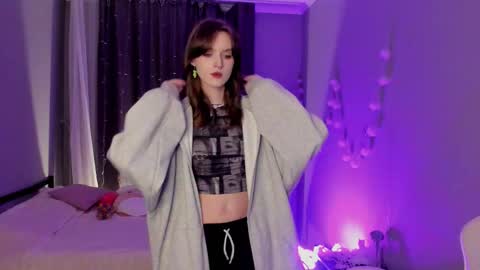 Snapshot of peachymaybe chatting on October 12, 1:15 am Peachy not a bb baby love or something Please call me Peachy online show from October 12, 1:15 am