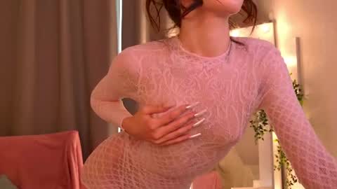 Chloe online show from July 25, 1:41 pm