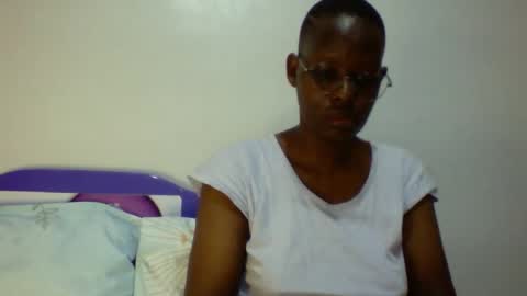 Snapshot of peacockxx chatting on April 1, 4:46 am peacockxx online show from April 1, 4:46 am