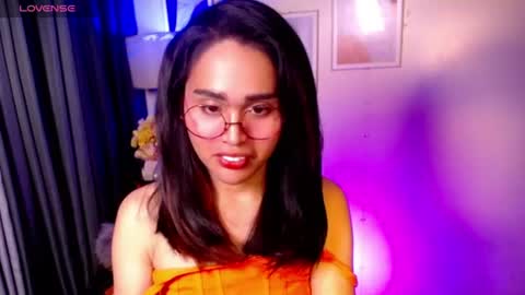 Snapshot of peakaboo_xx chatting on July 18, 7:28 pm Angel Creamdensada online show from July 18, 7:28 pm