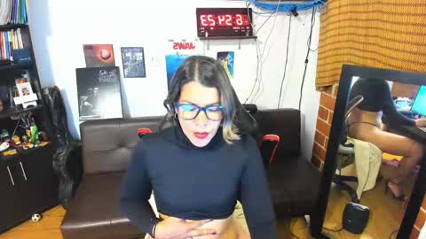 Snapshot of peanut_tangerine chatting on January 18, 11:55 pm Tangerine Penaut online show from January 18, 11:55 pm