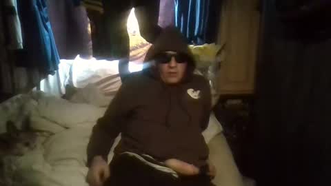 Snapshot of peanutbutter_doggystyle chatting on October 9, 4:32 am BTW online show from October 9, 4:32 am