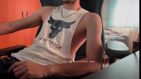 Snapshot of peanutmikk chatting on September 13, 10:04 am peanutmikk online show from September 13, 10:04 am