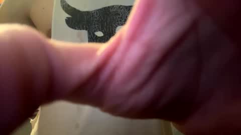 Snapshot of peanutmikk chatting on March 16, 4:44 pm peanutmikk online show from March 16, 4:44 pm