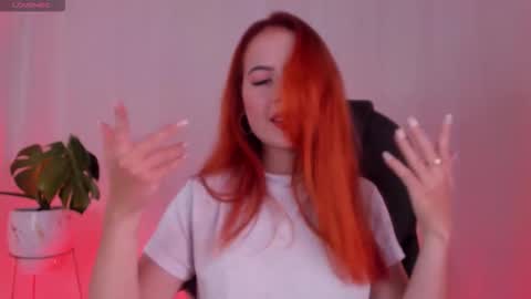 Snapshot of pear__moon chatting on November 8, 3:50 am LILLY online show from November 8, 3:50 am