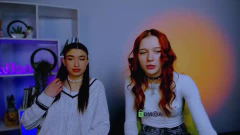 Snapshot of pearl_heart chatting on March 24, 12:43 pm pearl heart online show from March 24, 12:43 pm