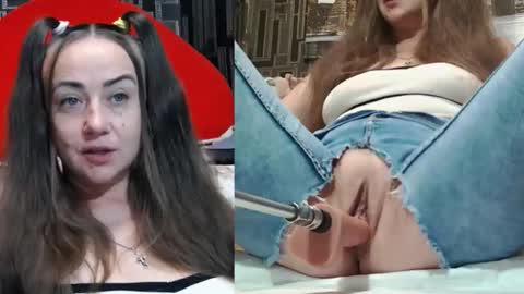 Snapshot of pearl_helen chatting on September 28, 8:03 pm pearl_helen online show from September 28, 8:03 pm