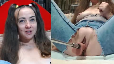 Snapshot of pearl_helen chatting on September 29, 7:19 pm pearl_helen online show from September 29, 7:19 pm