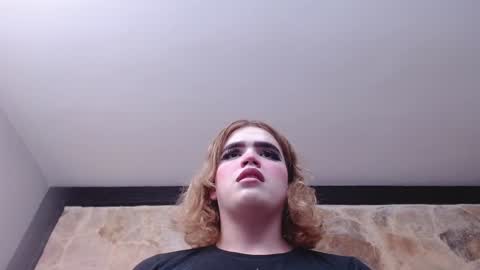 Snapshot of pearl_michelts chatting on February 4, 5:23 pm michel online show from February 4, 5:23 pm