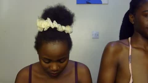 vel online show from December 4, 6:44 am