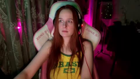 Snapshot of pearlprincess_ chatting on July 6, 2:19 am Adelina online show from July 6, 2:19 am