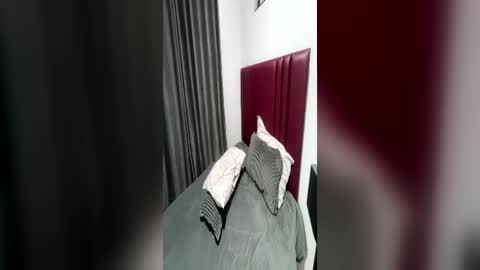 Pearlvee online show from June 16, 3:58 pm