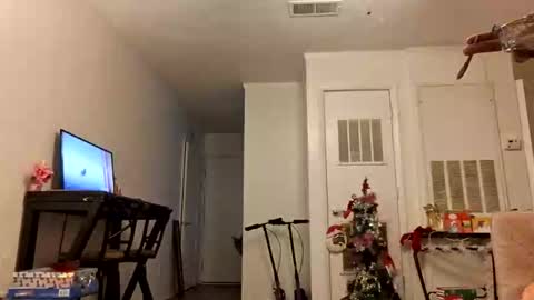 pebblessmith453 online show from January 9, 1:58 pm