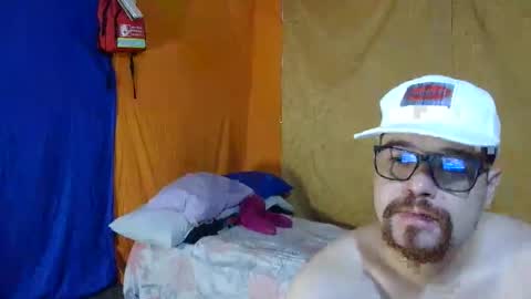 Snapshot of pecadodulce chatting on December 18, 2:28 am pecadodulce online show from December 18, 2:28 am