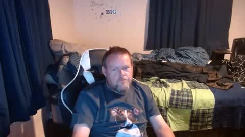 Snapshot of pecker40 chatting on December 25, 9:54 pm pecker40 online show from December 25, 9:54 pm