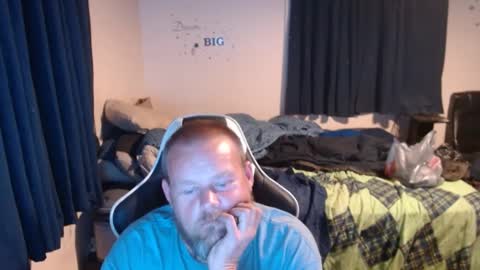 Snapshot of pecker40 chatting on January 14, 1:47 am pecker40 online show from January 14, 1:47 am