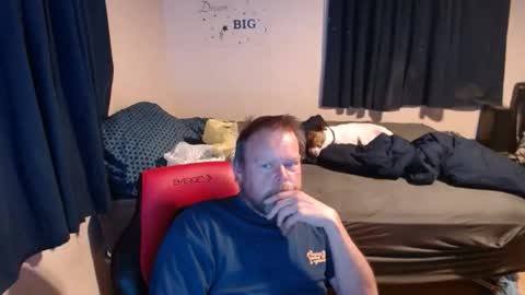 Snapshot of pecker40 chatting on December 2, 4:29 am pecker40 online show from December 2, 4:29 am