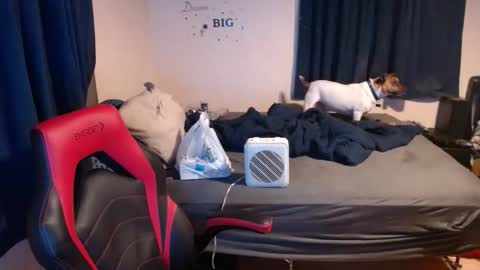 Snapshot of pecker40 chatting on December 5, 1:14 am pecker40 online show from December 5, 1:14 am