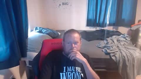 Snapshot of pecker40 chatting on March 14, 8:25 pm pecker40 online show from March 14, 8:25 pm