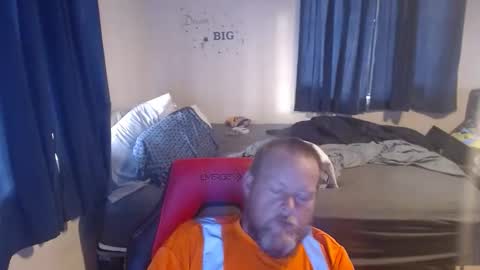 Snapshot of pecker40 chatting on March 21, 10:13 pm pecker40 online show from March 21, 10:13 pm