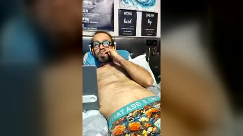 pedrocoelhopio online show from July 6, 8:22 pm