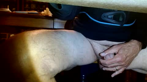 peecocktail online show from November 9, 6:23 am