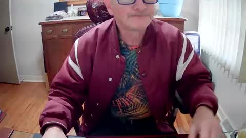 Snapshot of peepingmale chatting on February 8, 2:27 pm peepingmale online show from February 8, 2:27 pm