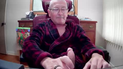 Snapshot of peepingmale chatting on December 14, 1:16 pm peepingmale online show from December 14, 1:16 pm