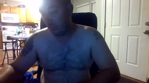 Snapshot of peewee2613 chatting on October 24, 1:03 am peewee2613 online show from October 24, 1:03 am