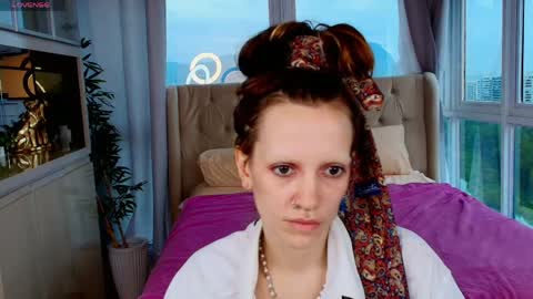 Peggy online show from March 12, 8:04 pm