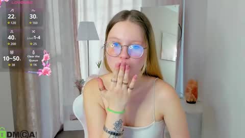 Peggy online show from February 28, 9:32 am