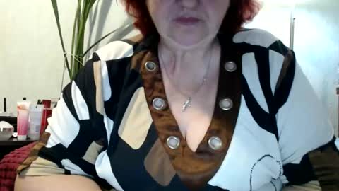 Snapshot of peggysoft chatting on June 7, 10:46 pm PeggySoft online show from June 7, 10:46 pm