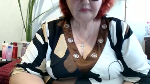 Snapshot of peggysoft chatting on June 8, 7:31 am PeggySoft online show from June 8, 7:31 am