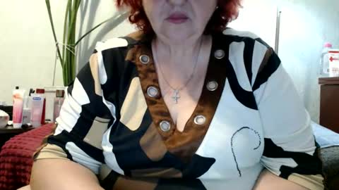 Snapshot of peggysoft chatting on June 8, 7:36 pm PeggySoft online show from June 8, 7:36 pm