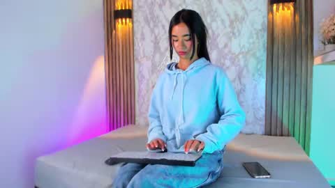Snapshot of peiton_lee_ chatting on June 23, 12:14 pm Peiton Lee online show from June 23, 12:14 pm
