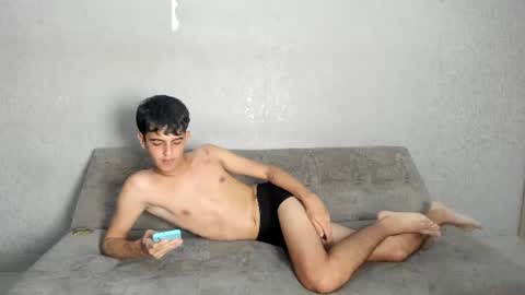 Snapshot of pelusos_mens chatting on July 22, 7:27 pm CAIN-19 ALLEN-18 RONALD-18 AUSTIN-18 MOD DANTE online show from July 22, 7:27 pm