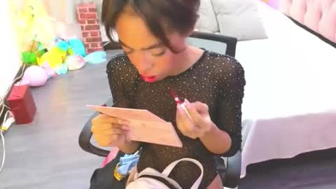 Snapshot of peneelopeecute chatting on December 15, 7:07 pm peneelopeecute online show from December 15, 7:07 pm