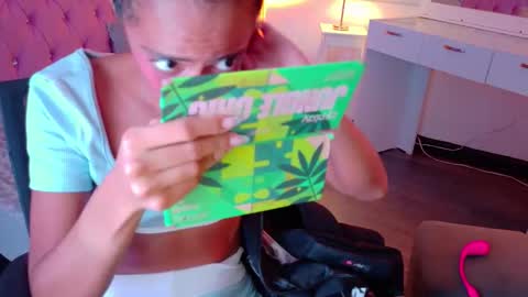 peneelopeecute online show from June 11, 1:49 am