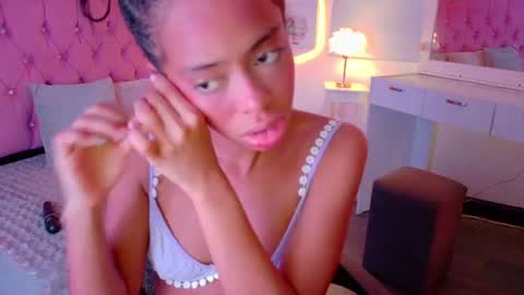 peneelopeecute online show from June 12, 6:29 pm