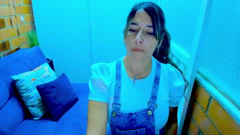 Penelope online show from January 20, 7:04 pm