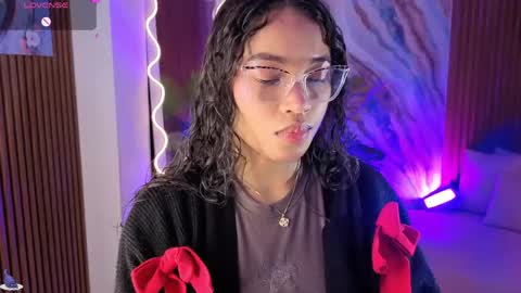 penelope online show from May 3, 3:12 am