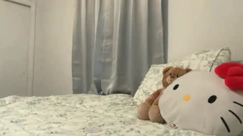Snapshot of penelopeinwonderland chatting on May 8, 2:39 am penelopeinwonderland online show from May 8, 2:39 am