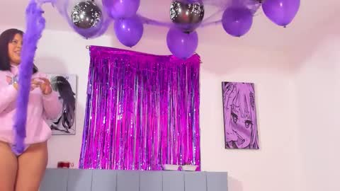 Snapshot of penelopestar_2 chatting on October 18, 4:15 am penelope online show from October 18, 4:15 am