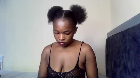 pengcaramell2 online show from April 26, 9:51 am