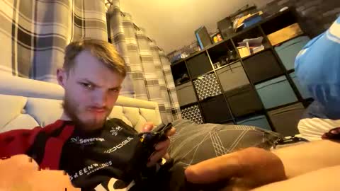 Snapshot of penguin666778 chatting on October 16, 8:32 pm Penguin online show from October 16, 8:32 pm