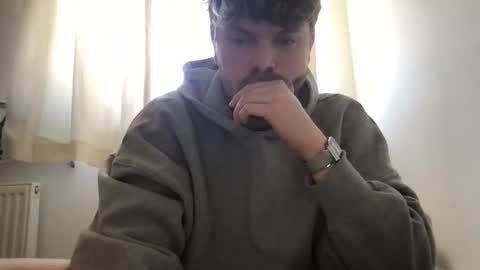 pennguin00 online show from March 22, 1:14 pm