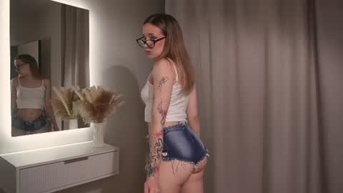im Kira today is my 1st day here 3 online show from July 21, 4:15 am