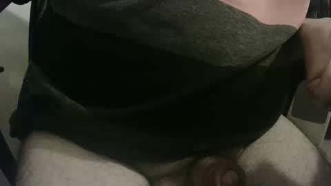 Snapshot of pepe_br chatting on November 18, 4:17 am Pepe online show from November 18, 4:17 am