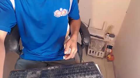 Hotking with bolitas online show from May 11, 12:05 am
